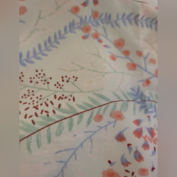 LOFT Outlet Sleeveless Floral Peplum Blouse Women’s Size M Keyhole Neck - Picture 3 of 5